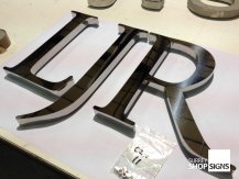 LJR 3D chrome letters
