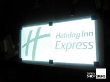 holiday inn illuminated sign